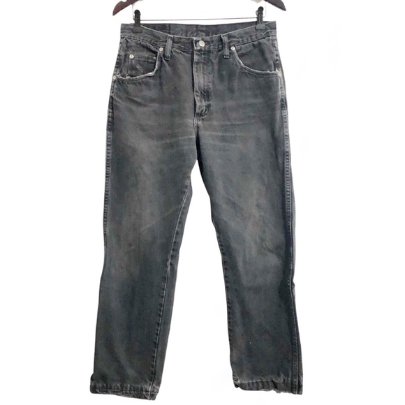 Wrangler distressed mom jeans. - Picture 2 of 10